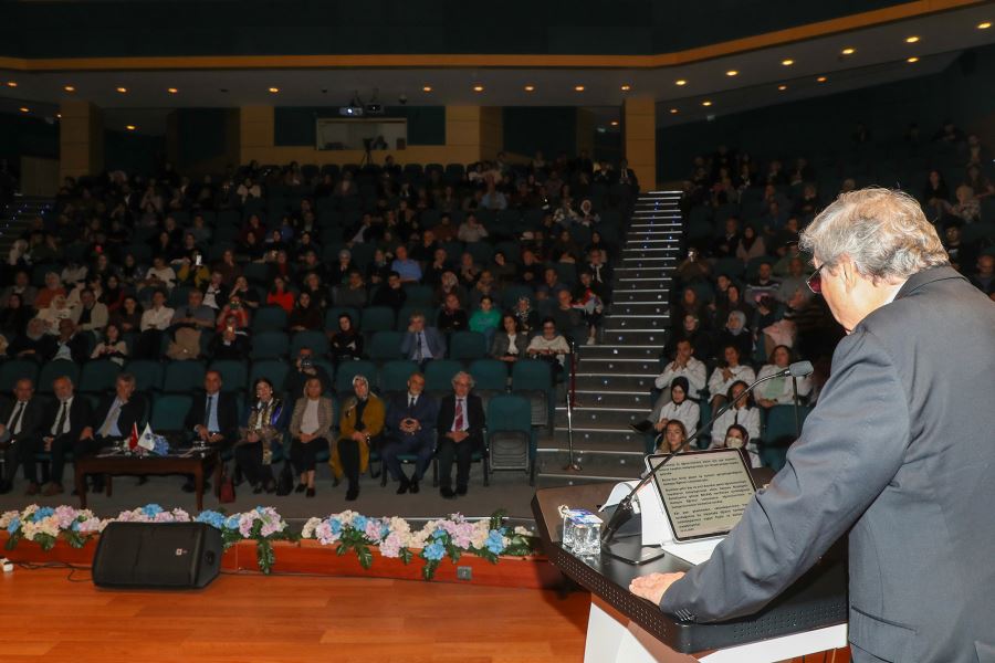 Başkan Yüce, diş hekimi adaylarının heyecanına ortak oldu