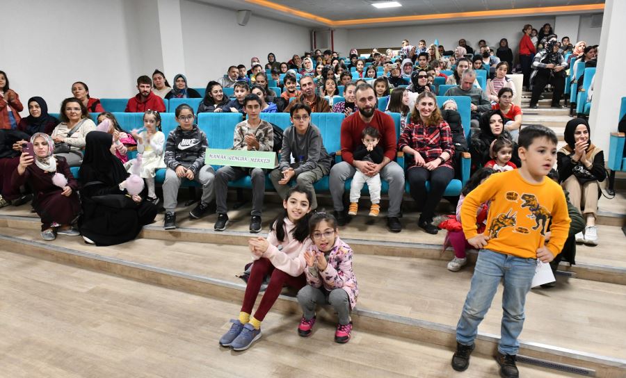 BAŞKENTLİ ÇOCUKLAR BİLGİLERİNİ YARIŞTIRDI