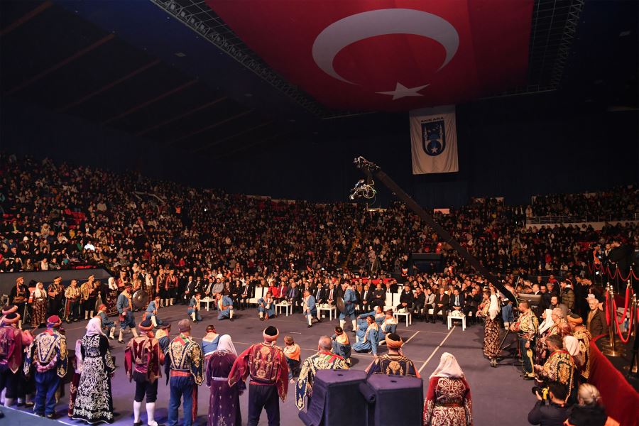 BAŞKENTLİLER ATATÜRK’ÜN ANKARA’YA GELİŞİNİN 103. YILINI COŞKUYLA KUTLADI