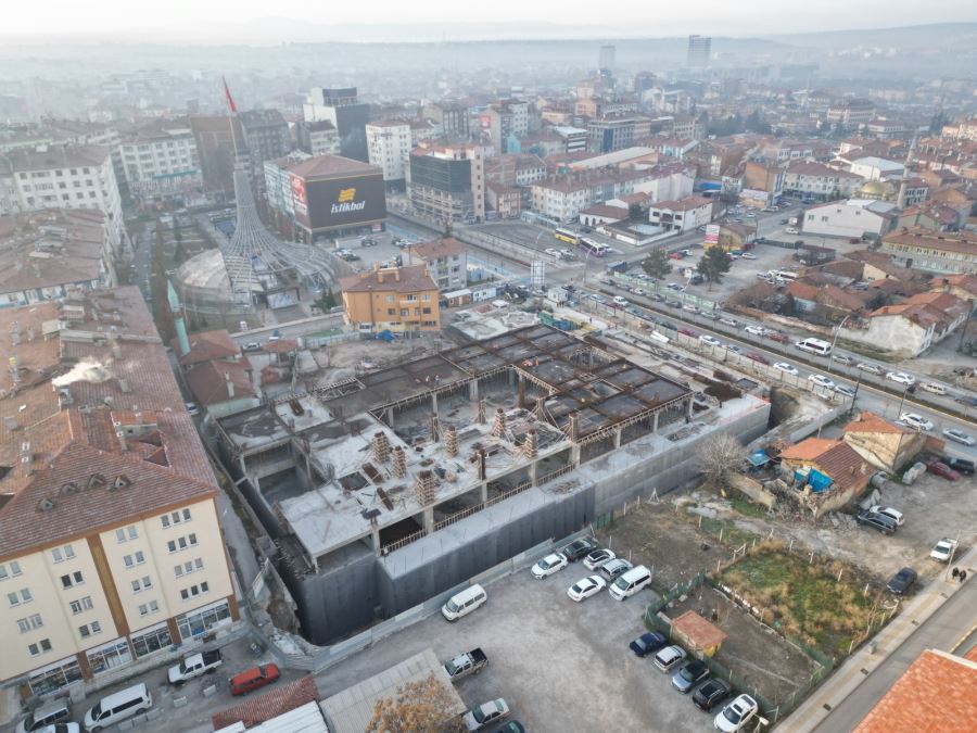 Bedesten inşaatı kaldığı yerden devam