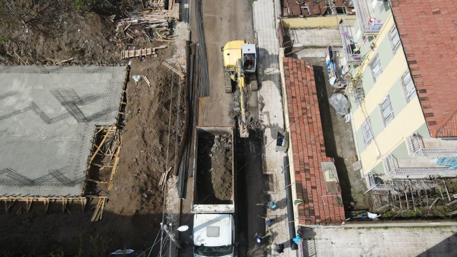 Belediye, yağmursuyu hattı çalışmalarını tam gaz sürdürüyor