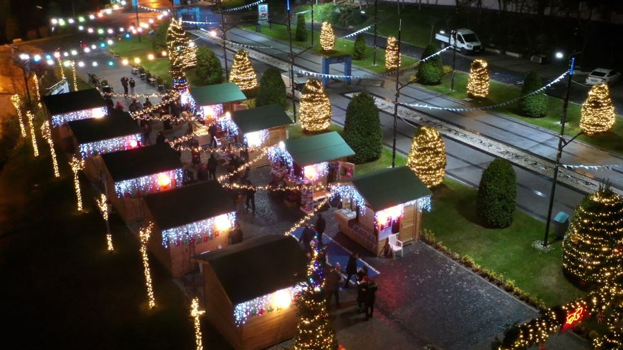BEYLİKDÜZÜN'DE YENİ YIL HEYECANI BAŞLADI