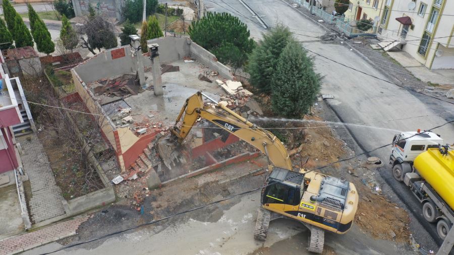 Bir yılda Kocaeli’de 100 bina yıkıldı