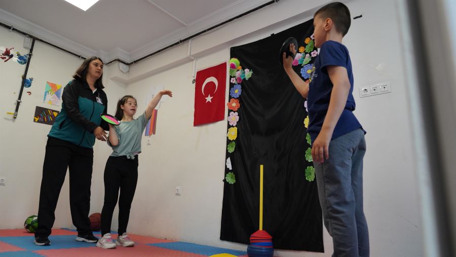 Büyükşehir, Bandırma’da engelleri aşıyor