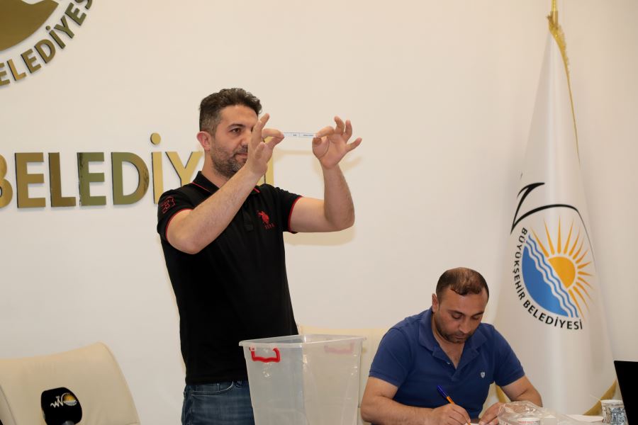 BÜYÜKŞEHİR BELEDİYESİ’NİN ALACAĞI 234 MEVSİMLİK İŞÇİ KURA İLE BELİRLENDİ