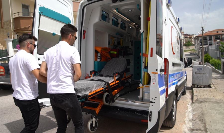 Büyükşehir Belediyesi’nin ambulansları binlerce hastayı nakil etti