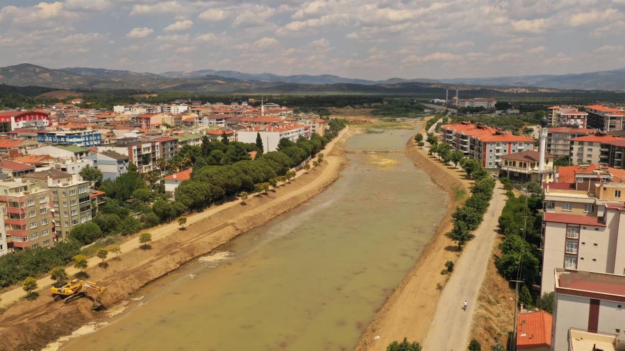 Büyükşehir, Edremit Ülkü Yolu’nu yeniliyor