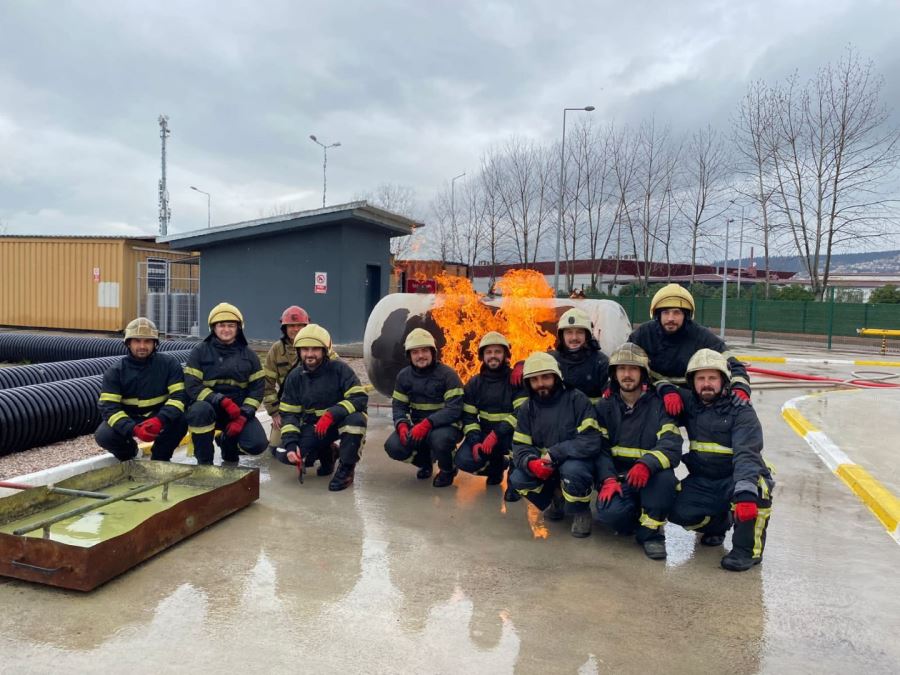 Büyükşehir İtfaiyesinden acil durum ekiplerine eğitim