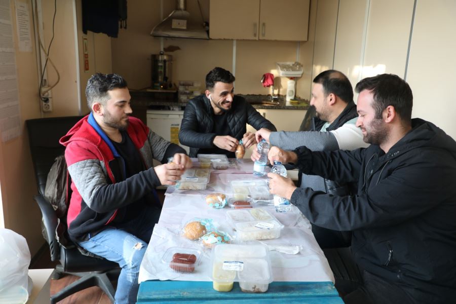 Büyükşehir, Ramazan ayında taksici esnafını unutmuyor