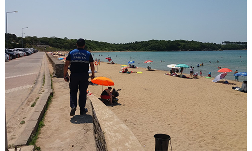 Büyükşehir Zabıta plajlarda görev başında