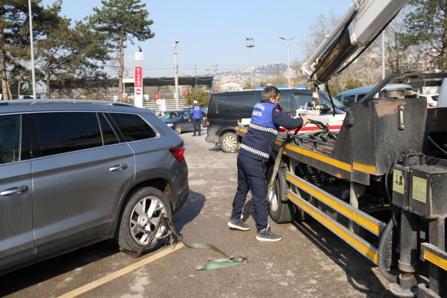 Büyükşehir Zabıtasıyla güvenli pazar alışverişi