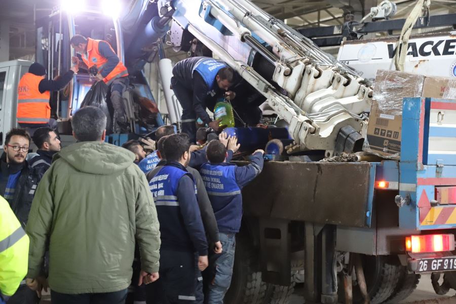 BÜYÜKŞEHİR’DEN AFET BÖLGESİNE DESTEK EKİPLER