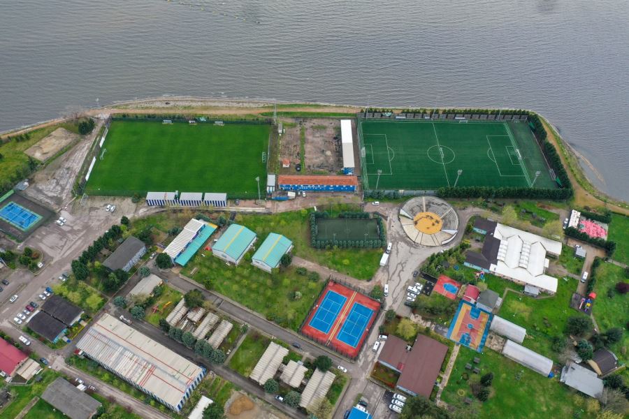 Büyükşehir’den Kocaeli genelinde 7 spor sahasına tadilat çalışması