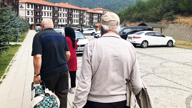 Büyükşehir’den yaşlılara huzur dolu bir sonbahar tatili