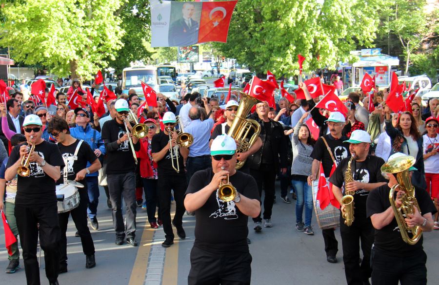 ÇANKAYA'DA 23 NİSAN KUTLAMALARI