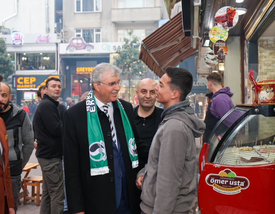 Çark Caddesi’nin esnafı 14 Mayıs’ta ‘Cumhur’ diyecek: Yüce şehri karış karış gezdi