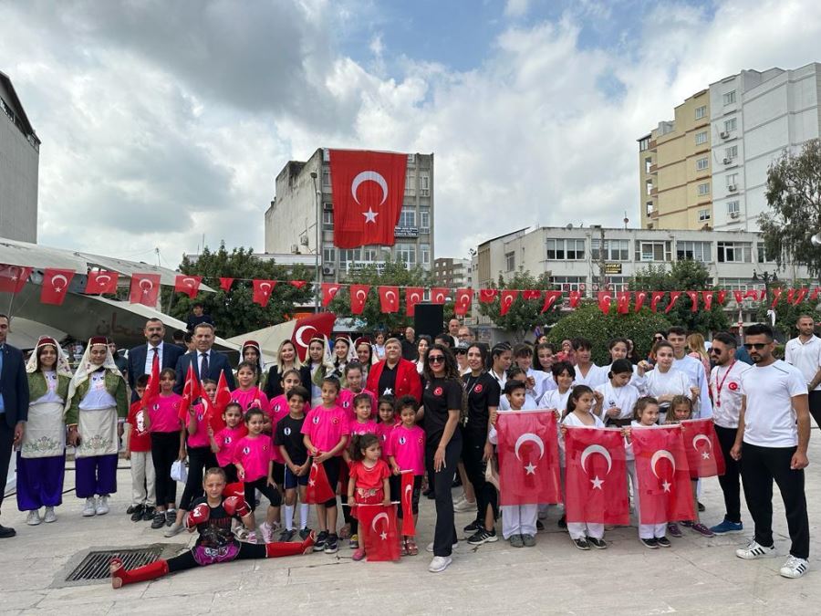 Ceyhan’da 19 Mayıs coşkusu
