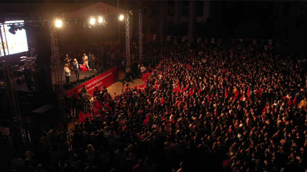Ceyhan'da Haluk Levent rüzgarı