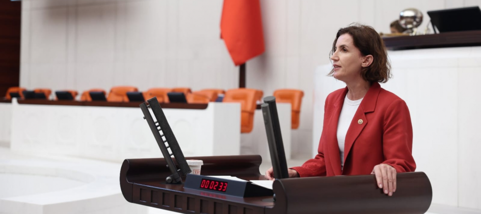 CHP Antalya Mv. Aliye Coşar 