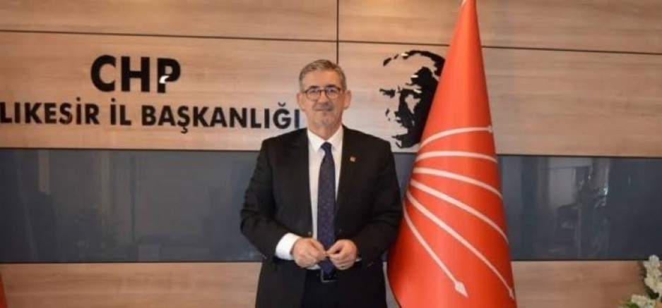 CHP BALIKESİR İL BAŞKANI ERDEN KÖYBAŞI'NDAN, YENİ KADIN KOLLARI BAŞKANINA TEBRİK VE DESTEK MESAJI - GÜNDEM - İnternetin Ajansı