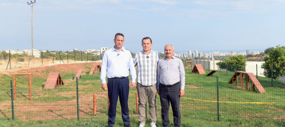 CHP Mersin milletvekilleri, Yenişehir Belediyesi'nin hayvan bakımevini gezdi - GÜNDEM - İnternetin Ajansı