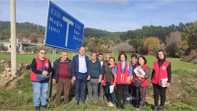 CHP Ula teşkilatı ev ziyaretleri yapıyor