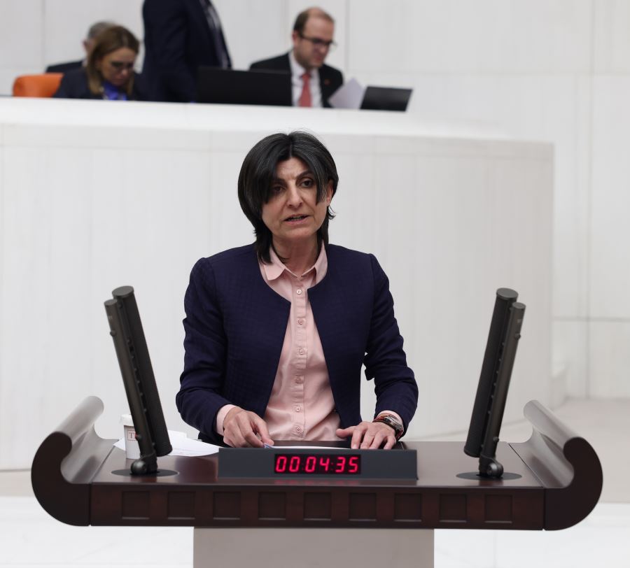 CHP’Lİ ÖZDEMİR: YÜZ YÜZE EĞİTİM KARARI İÇİN SON GÜN 2 NİSAN