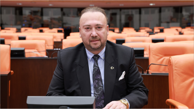 CHP'li Yalım'dan Bakan Karaismailoğlu'na 'Anadolu çocuğu' dersi!