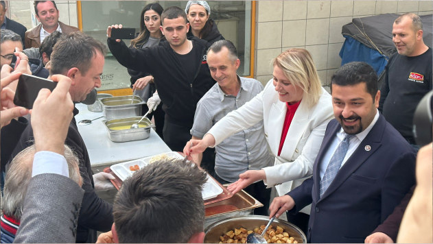 CHP’li Yazgan, Uzunköprü’de iftara katıldı