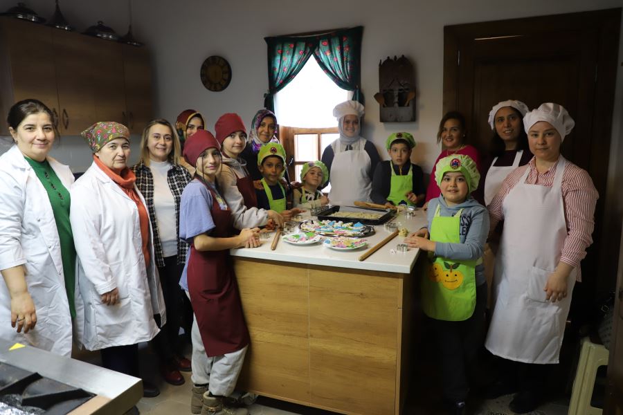 Çocuklar Gönülleri Isıttı