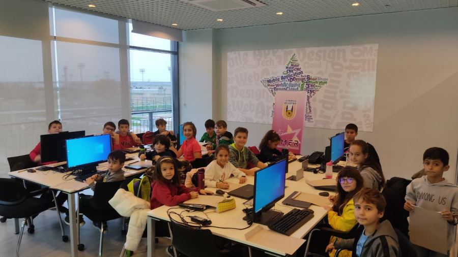 Çocuklara LİMER’de kodlama eğitimi