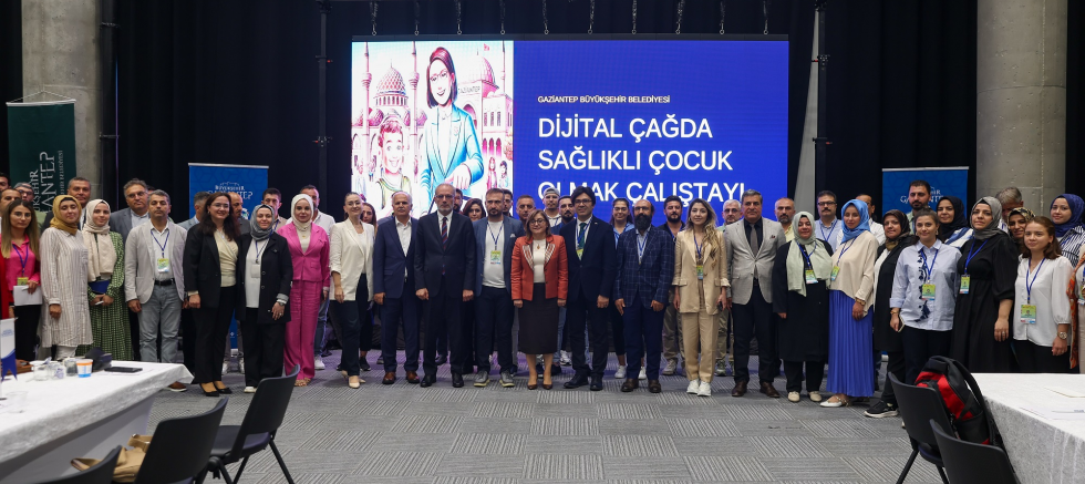 ÇOCUKLARIN DİJİTAL DÜNYADAN OLUMSUZ ETKİLENMEMESİ İÇİN ÖNEMLİ ÇALIŞTAY! - TÜRKİYE - İnternetin Ajansı