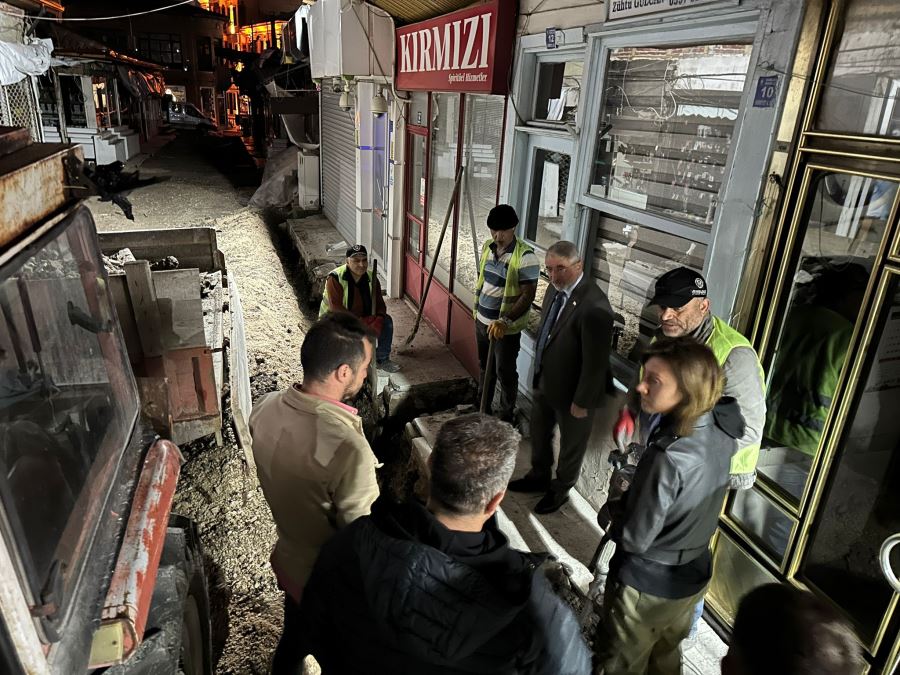 Çöplü Arastası’nın kaldırımları da tamam