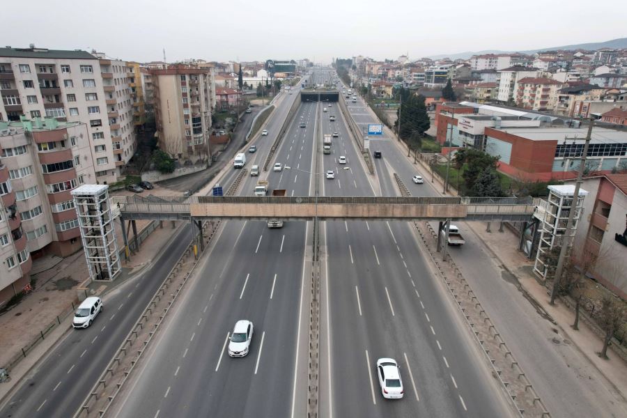 Derince ve Karamürsel’de 2 üstgeçide 4 yeni asansör