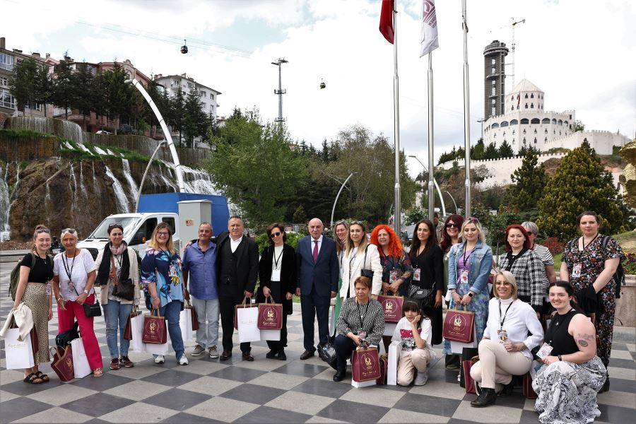 DOSTLUK PROJESİ İLE KEÇİÖREN’E GELEN ÖĞRETMENLERİ BAŞKAN ALTINOK AĞIRLADI