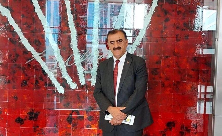 EFSANE EĞİTİMCİ ÖZBEK VEKİL ADAYI OLDU