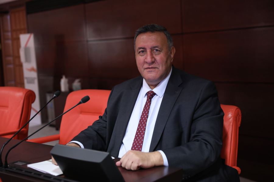 Emekli olduktan sonra çalışan tabibin hakkını ‘mevzuat’ yiyormuş