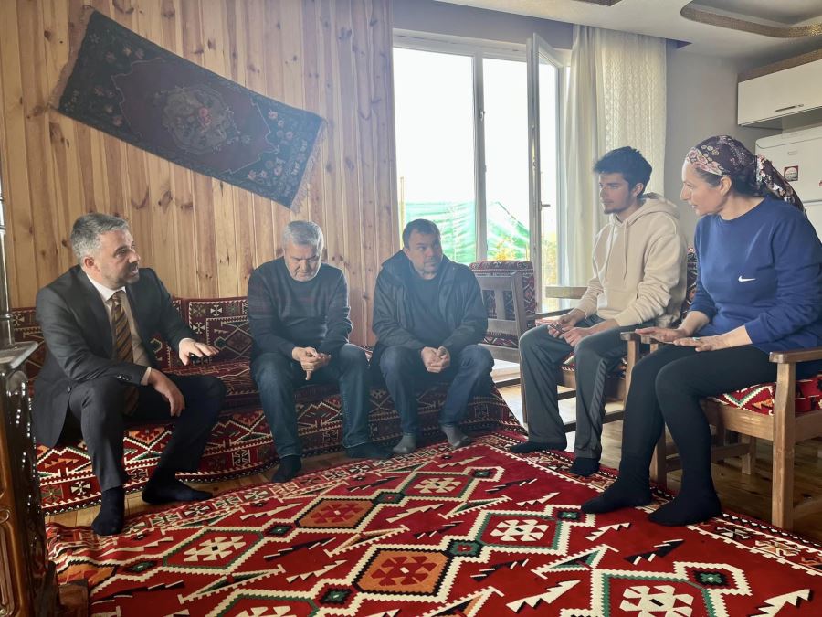 Ertuğrul Başkan Depremzedelerin Her An Yanında
