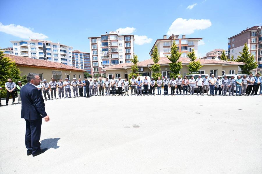 Ertuğrul Başkan’dan Personelle Bayramlaşma Mesaisi