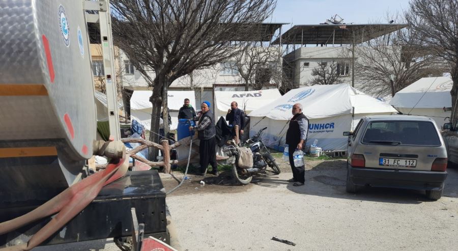 ESKİ EKİPLERİNDEN AFET BÖLGESİNDE CANSİPERANE ÇALIŞMA