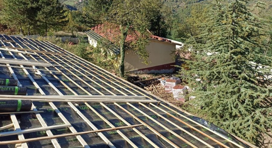 Eski köy okulu özel öğrencilere kamp merkezi olacak