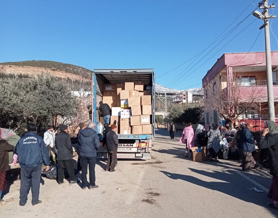 ESKİŞEHİRLİLERİN EMANETİ DEPREMZEDELERE ULAŞTIRILIYOR