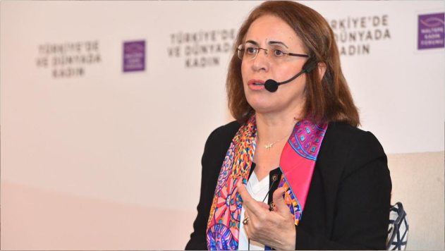 FATMA KÖSE'DEN BÜLENT ECEVİT MESAJI!