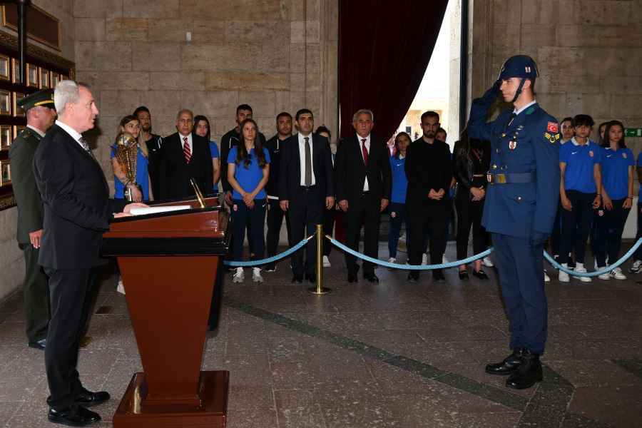 FOMGET ŞAMPİYONLUK KUPASIYLA ATA’NIN HUZURUNDA