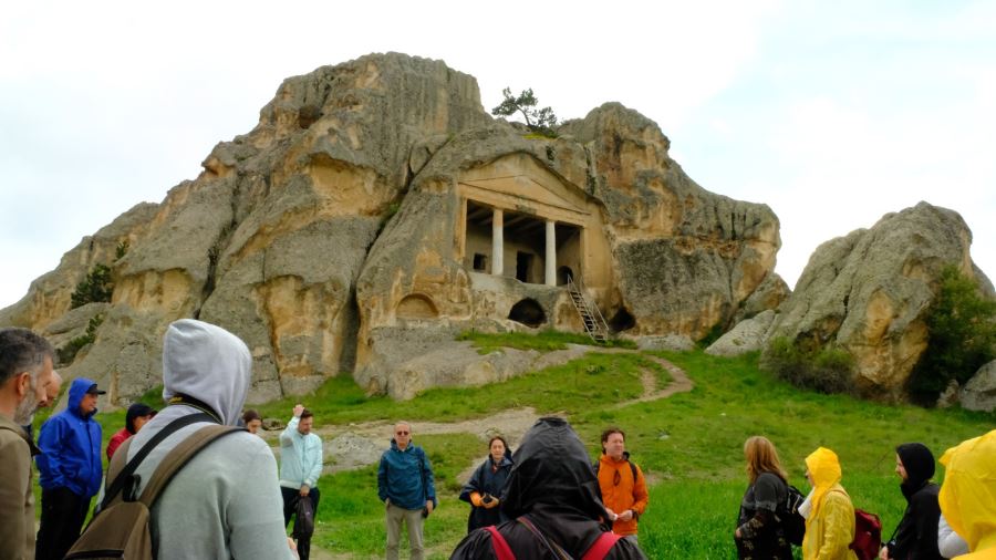FOTOĞRAFÇILAR DOĞA VE TARİHLE BÜTÜNLEŞTİLER