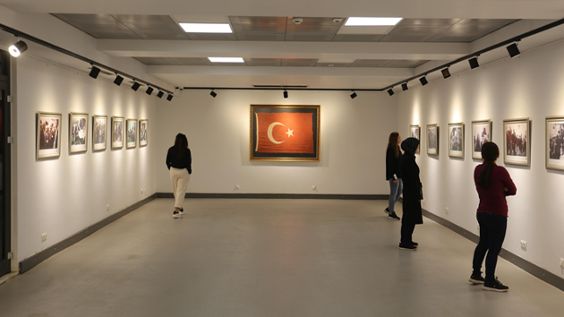 Fotoğraflarla Atatürk Sergisi Kepez’de
