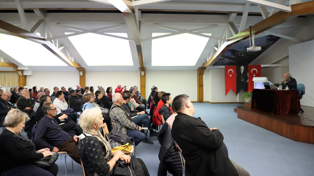 GAZİ MUSTAFA KEMAL ATATÜRK’Ü YAŞAR GÖRSOY’DAN DİNLEDİLER
