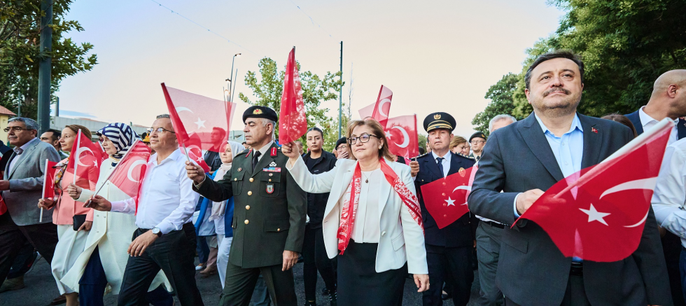 GAZİ ŞEHİRLİLER, DESTANSI DİRENİŞ 15 TEMMUZ’DA MEYDANLARDAYDI - TÜRKİYE - İnternetin Ajansı