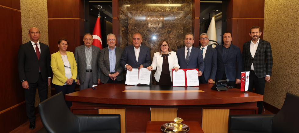 GAZİANTEP BÜYÜKŞEHİR VE OSB İŞ BİRLİĞİNDE YENİ ARITMA TESİSİ İÇİN İMZALAR ATILDI - SİYASET - İnternetin Ajansı