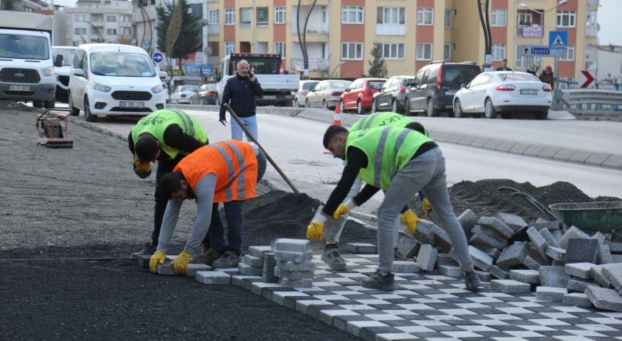 Gebze Körfez Caddesi’nde geniş kaldırım, rahat trafik